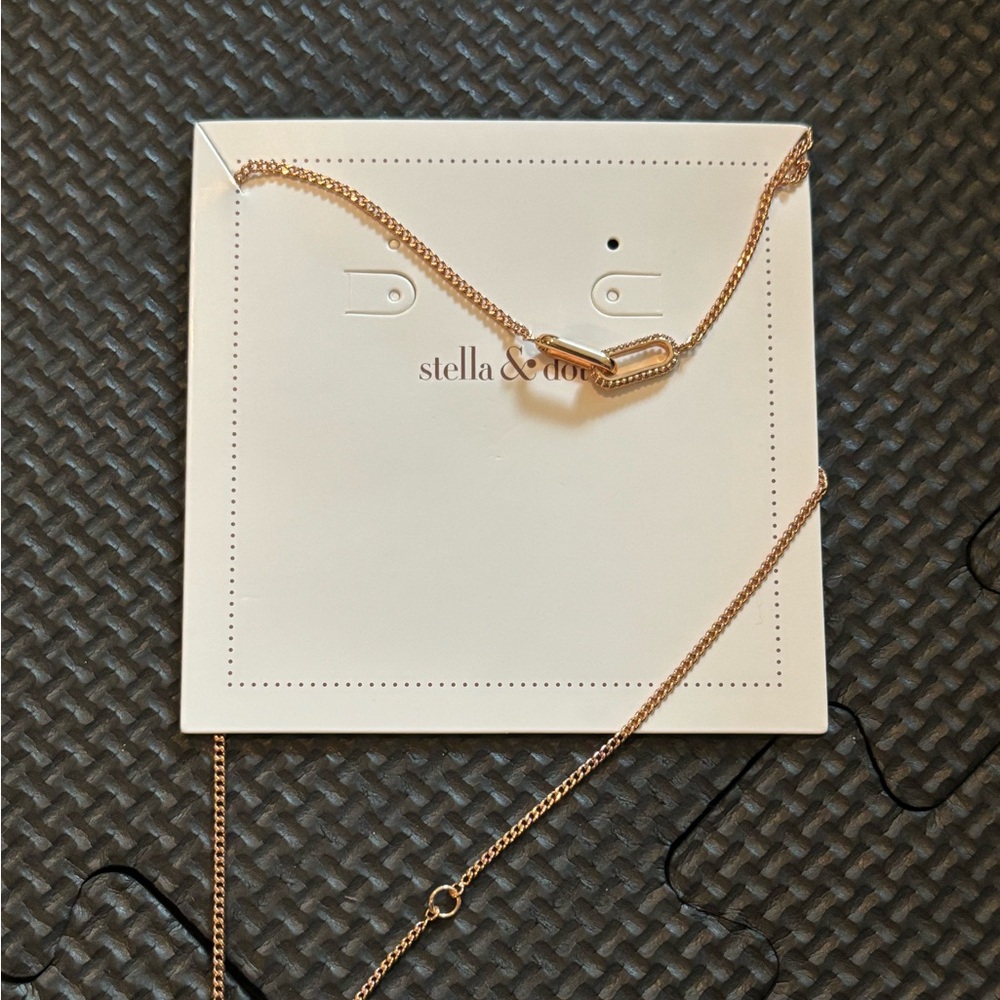 Stella & Dot Gold Dainty Necklace